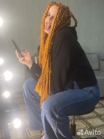 Модель на афрокосы