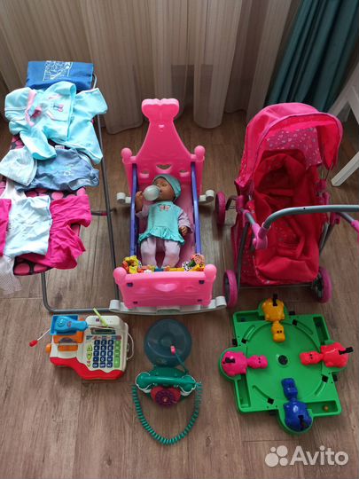 Коляска, кроватка, кукла и др
