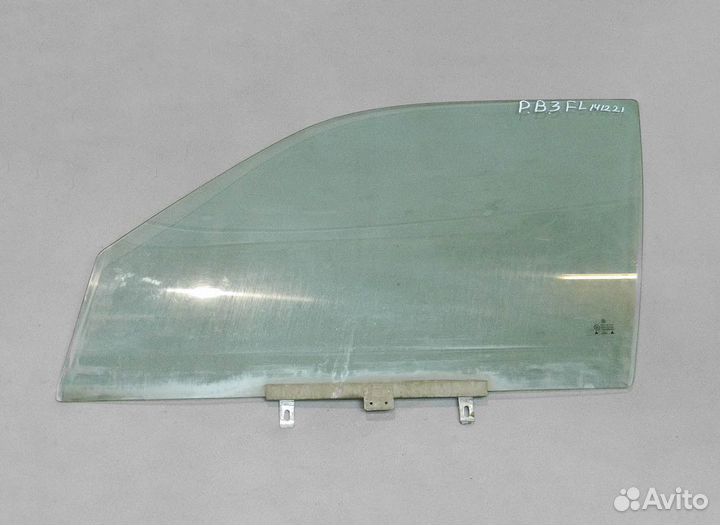 Стекло двери передней левой VW Passat B3