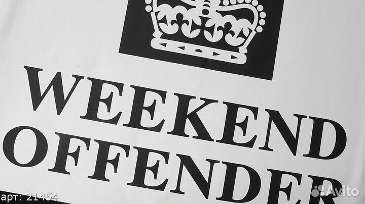 Футболка weekend offender черная