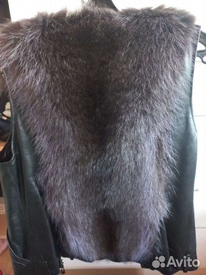 Жилетка женская