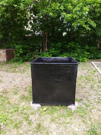 Мусорный контейнер для тбо