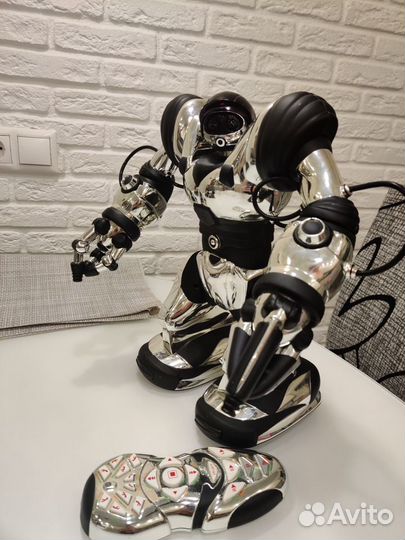 Игрушка робот WowWee Robosapien