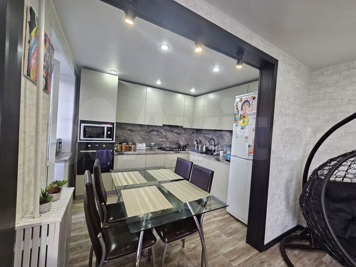 3-к. квартира, 60 м², 7/9 эт.