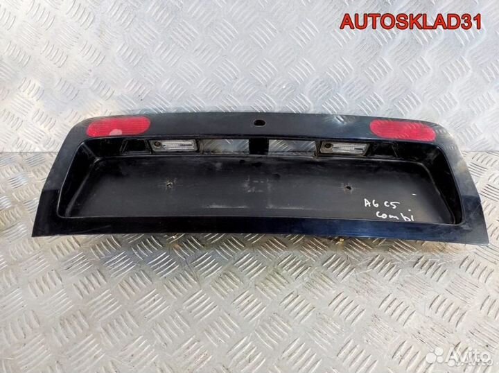 Накладка двери багажника Audi A6 C5 4B9945695M Com