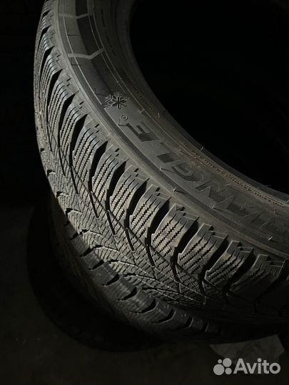 Triangle PL01 235/50 R18