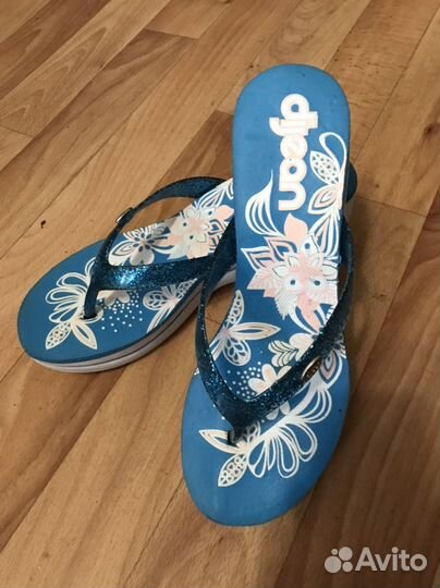 Шлепанцы женские
