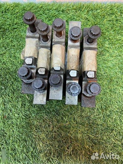 Крышка подшипника Toyota Land Cruiser J200