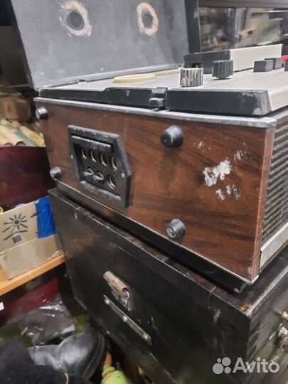 Магнитофон катушечный бобинный Комета 209