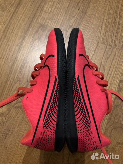 Футзалки nike р.32