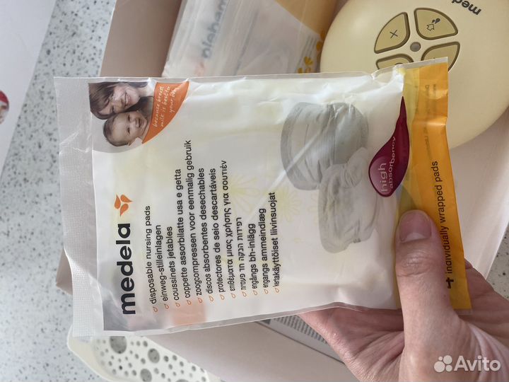 Молокоотсос medela