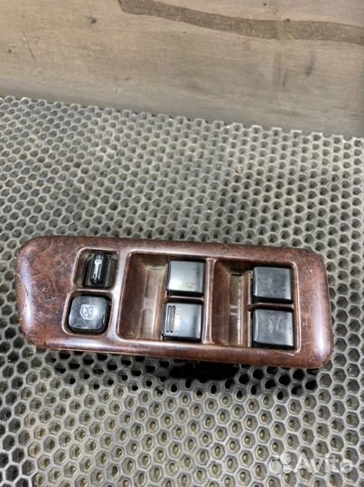 Блок стеклоподъемников Максима A32 Maxima