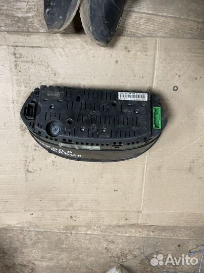 Щиток приборов Skoda Fabia 1