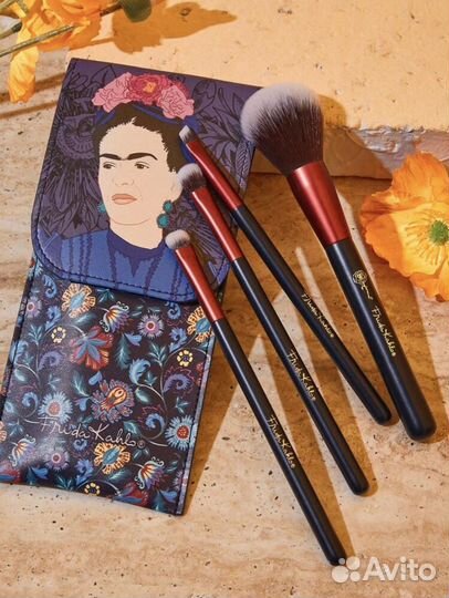 Набор кистей для макияжа Frida Kahlo