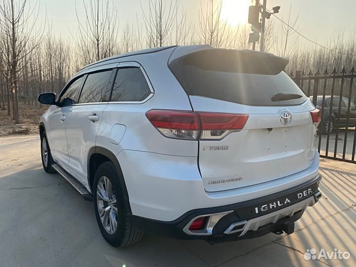 Toyota Highlander 2.0 AT, 2021, 49 409 км