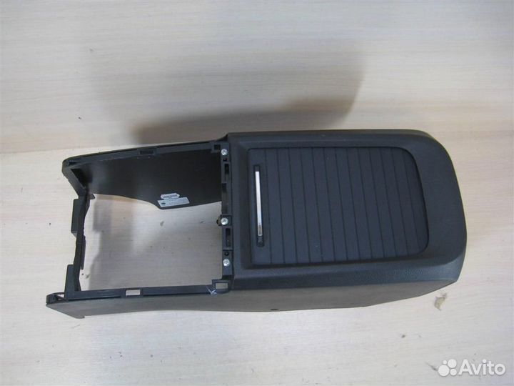 Консоль центральная (без подлокотника) Honda CR-V