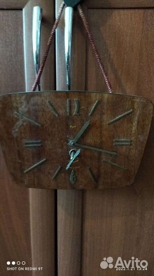 Часы старинные настенные