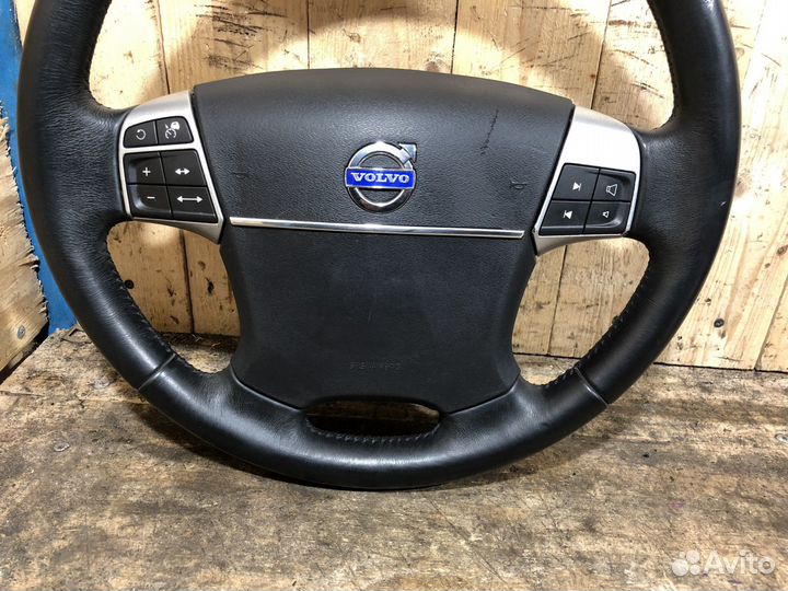 Руль кожаный Volvo XC70, S80, S60, XC60 120301
