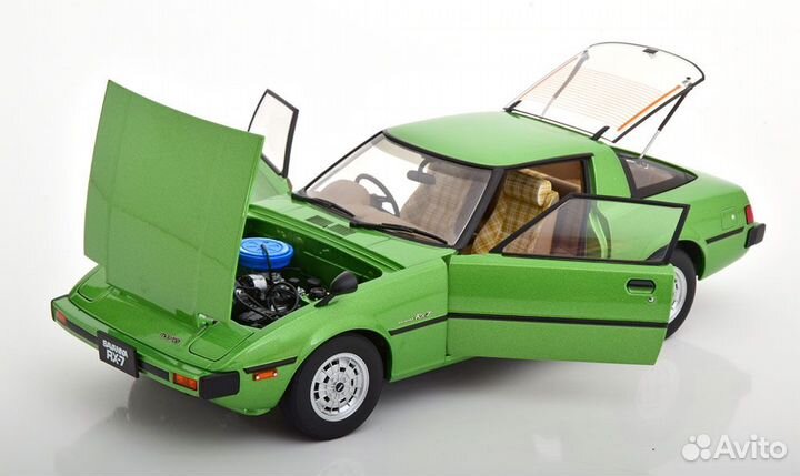 Мазда Mazda Savanna RX-7 1978 AutoArt 1:18