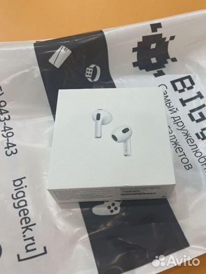 Apple AirPods (3-го поколения; 2021) оригинал