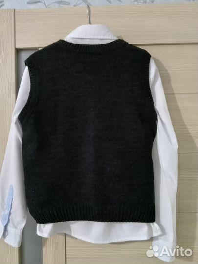 Жилетка для мальчика в школу