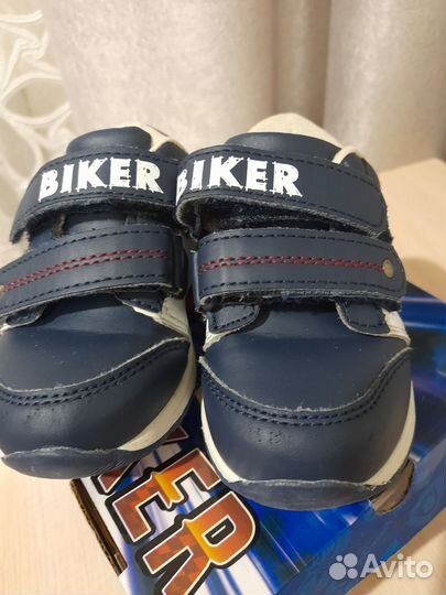 Кроссовки детские 22 размер