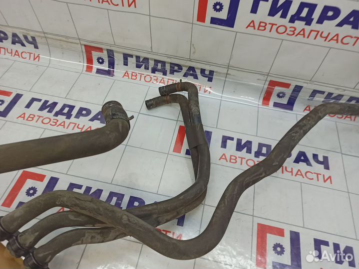 Патрубок системы охлаждения Renault Megane 3