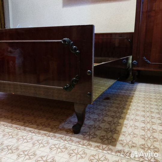 Кровать двухспальная бу