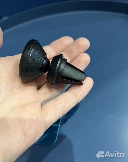 Держатель для телефона в машину