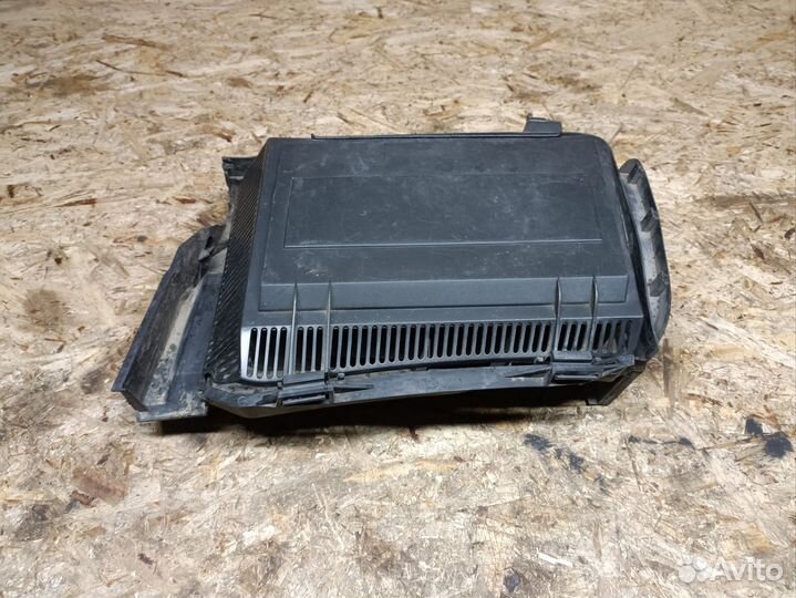 Корпус салонного фильтра BMW e39 левый