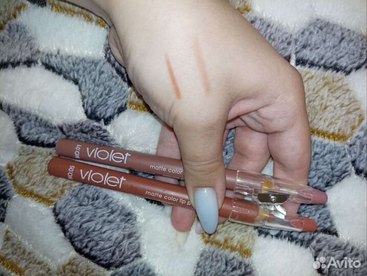 Карандаш для губ