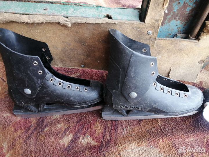 Продам коньки