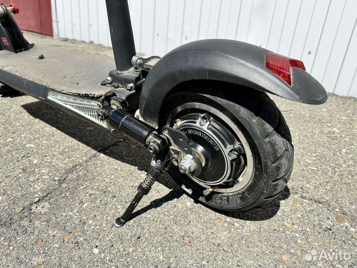 Электросамокат Kugoo m4