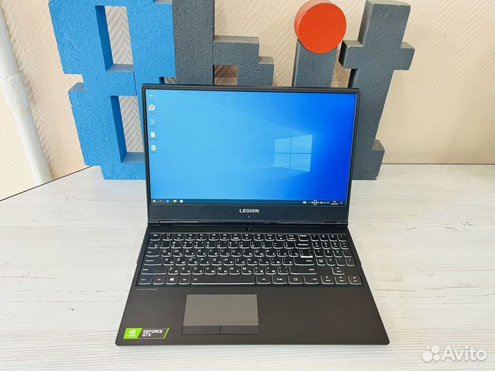Игровой ноутбук Lenovo Legion Y530