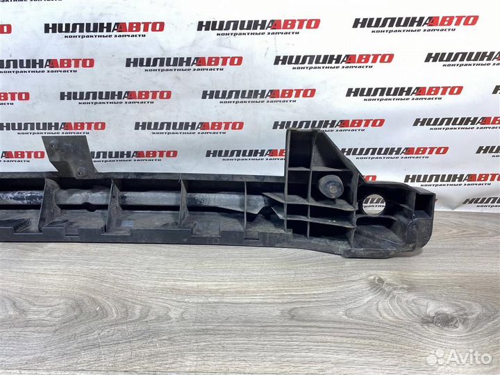 Усилитель заднего бампера Форд Фокус 2