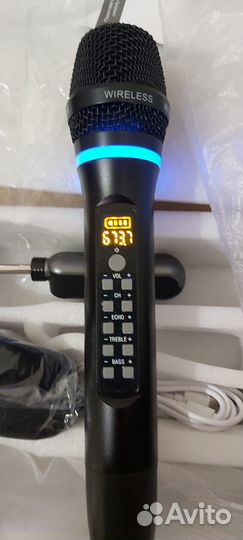 Беспроводные вокальные радиомикрофоны 2шт
