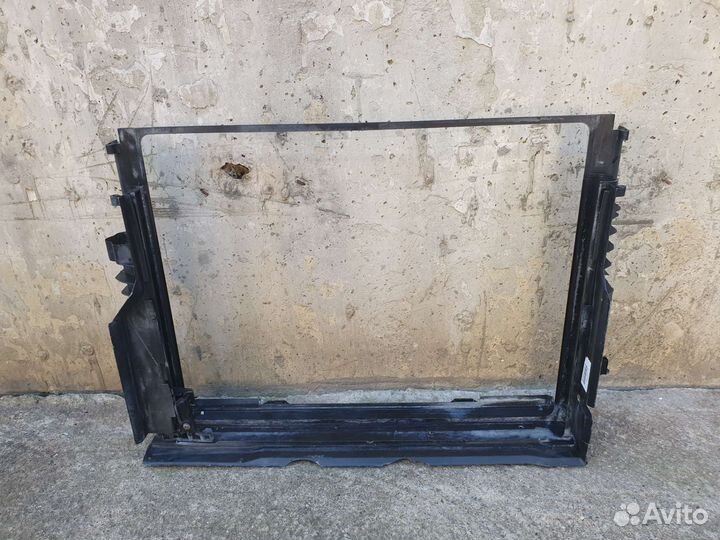 Рамка радиатора для BMW E65