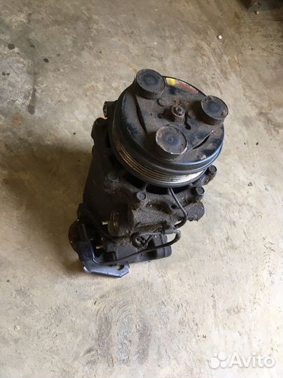 Компрессор кондиционера Лансер 9