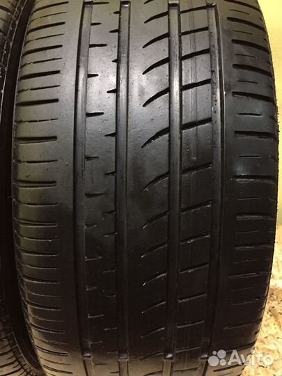 Pirelli P Zero Rosso 235/45 R17