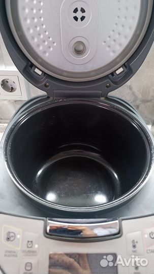 Мультиварка Redmond