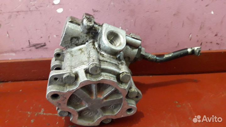 Насос гура Фольксваген Т4 2.4