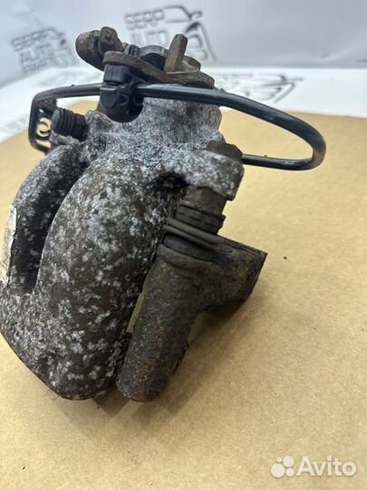 Суппорт задний левый Citroen Berlingo B9 DV6ated4