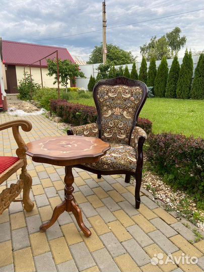 Антикварные кресла