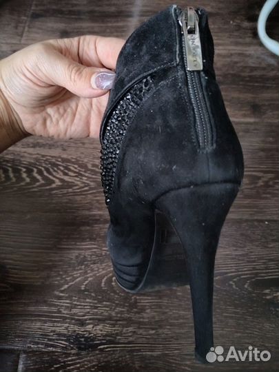 Ботинки натур замша женские