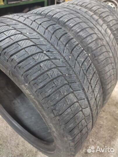 Michelin X-Ice XI3 225/40 R18 92H