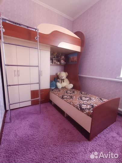 Двухъярусная кровать бу с матрасами