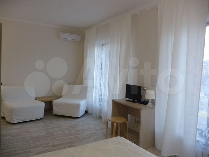 Гостиница, 327.7 м²