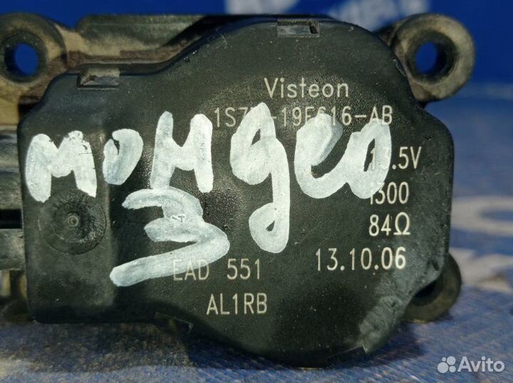 Моторчик заслонок отопителя Ford Mondeo 3 лифтбэк