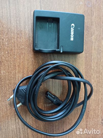 Canon LC-E5E Зарядное устройство