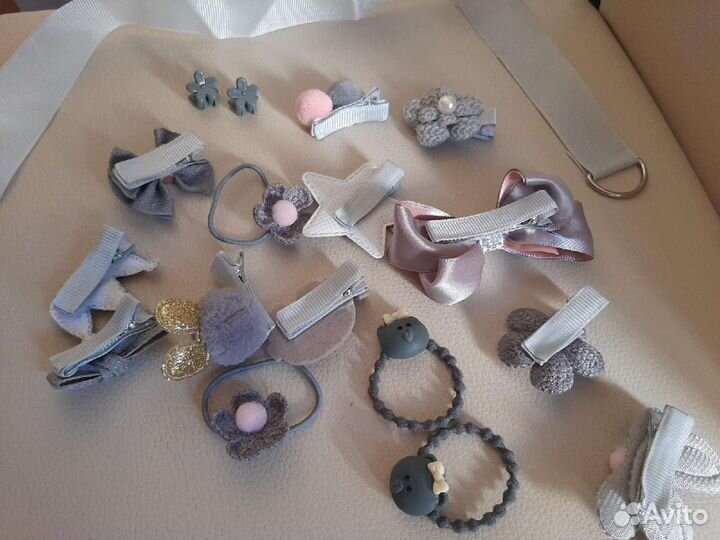 Заколок и резинок